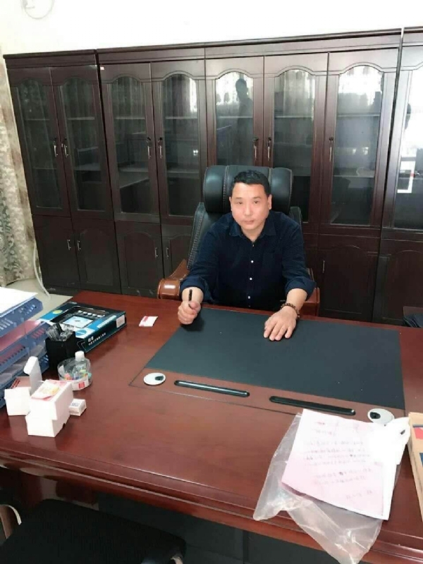 艺术家的第一张照片--松溪婚介网