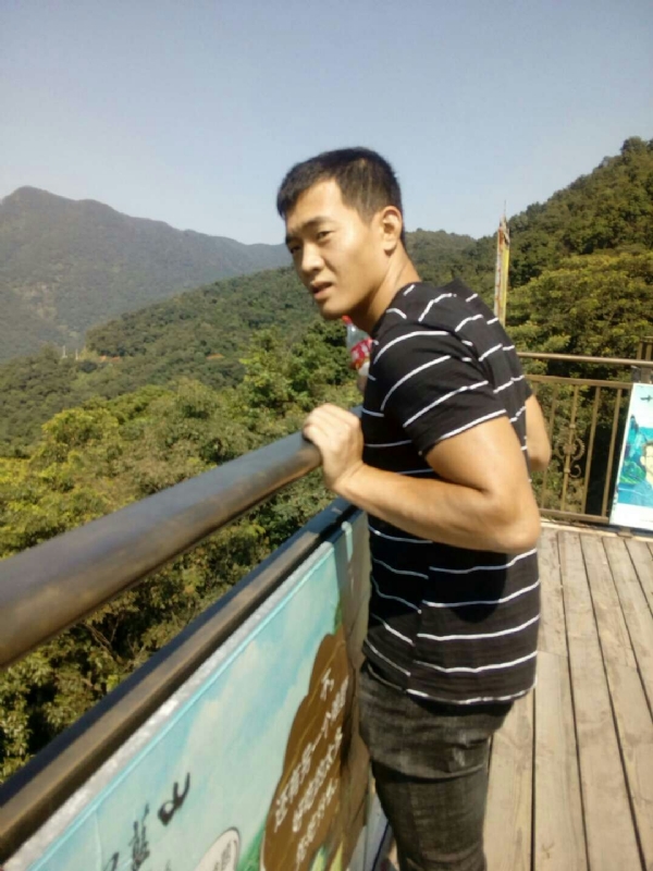 小卢的第一张照片--松溪婚介网