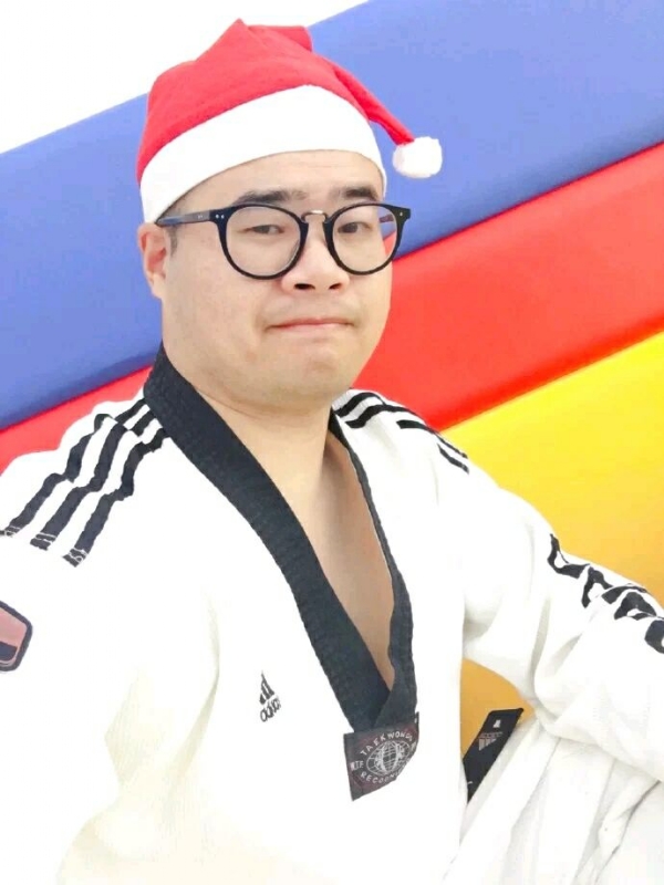 何当重相见的第一张照片--松溪婚介网