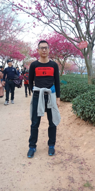 小梁的第一张照片--松溪婚介网
