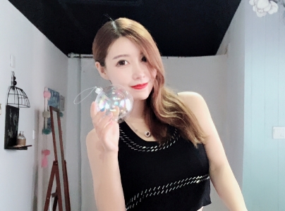 玫瑰有刺勿随意的第四张照片--松溪婚介网