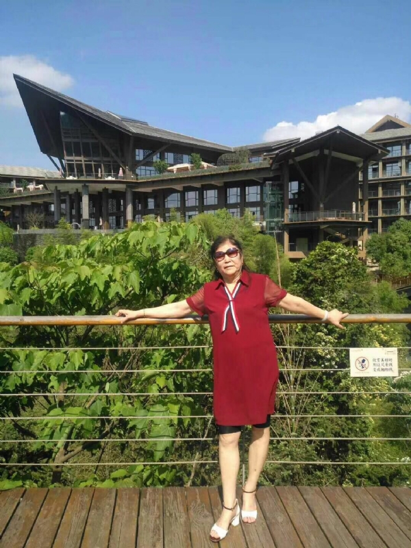 黄姐的第一张照片--松溪婚介网
