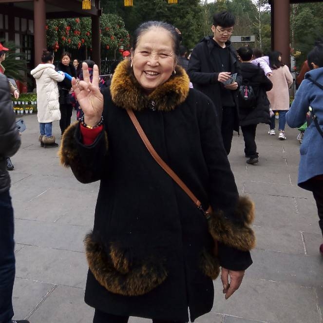 刘刘的第一张照片--松溪婚介网