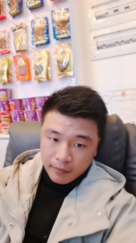 小宇的第一张照片--松溪婚介网
