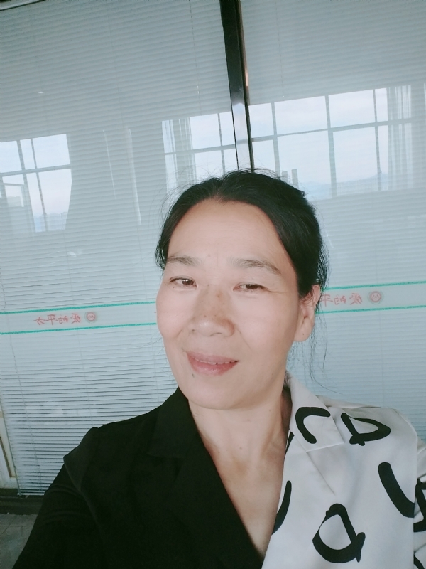 易莲的第一张照片--松溪婚介网
