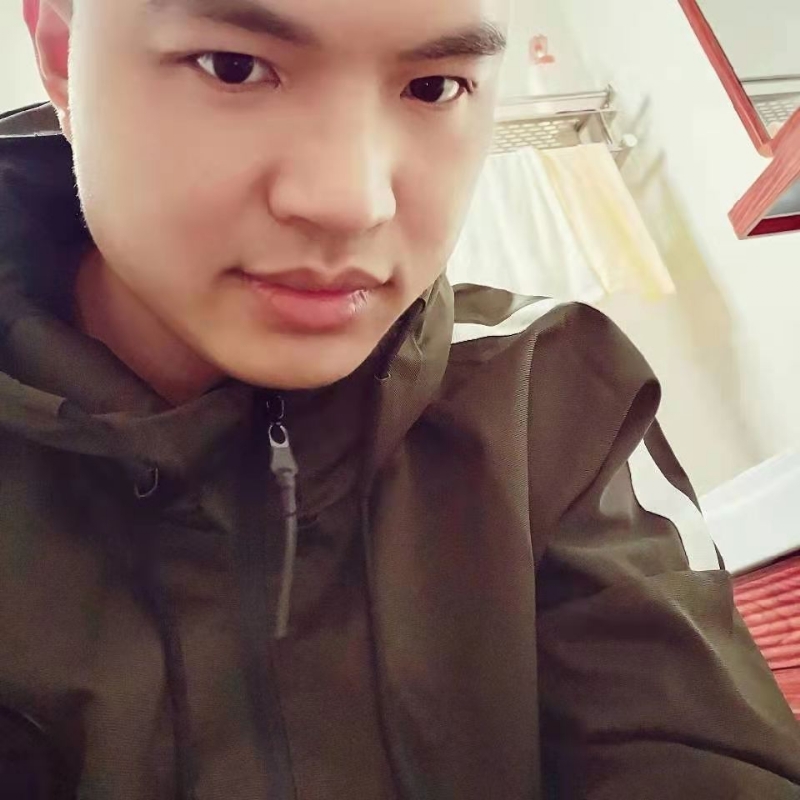 高大上的宅男的第二张照片--松溪婚介网
