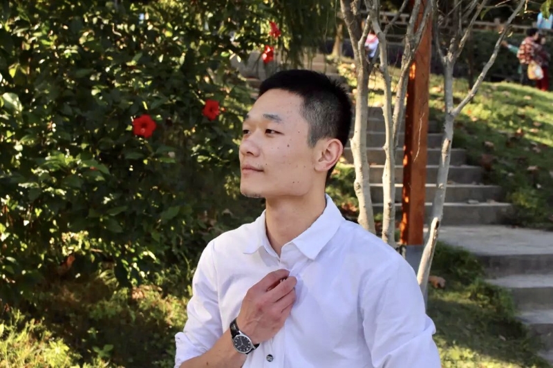 落落大方的第一张照片--松溪婚介网