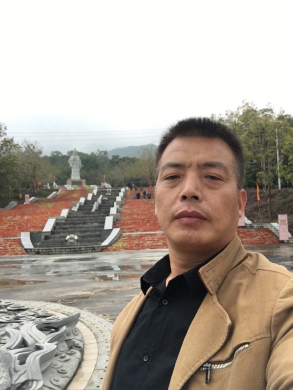 开心的松鼠的第一张照片--松溪婚介网
