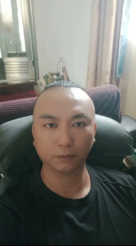 施逸森的第一张照片--松溪婚介网