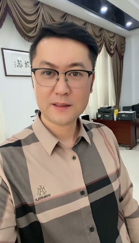 勤勉的第一张照片--松溪婚介网