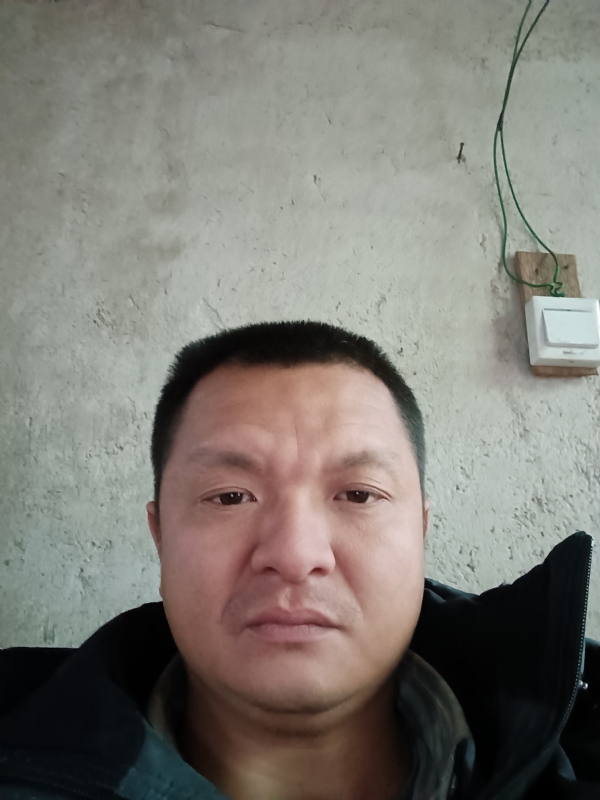 兰成龙的第三张照片--松溪婚介网