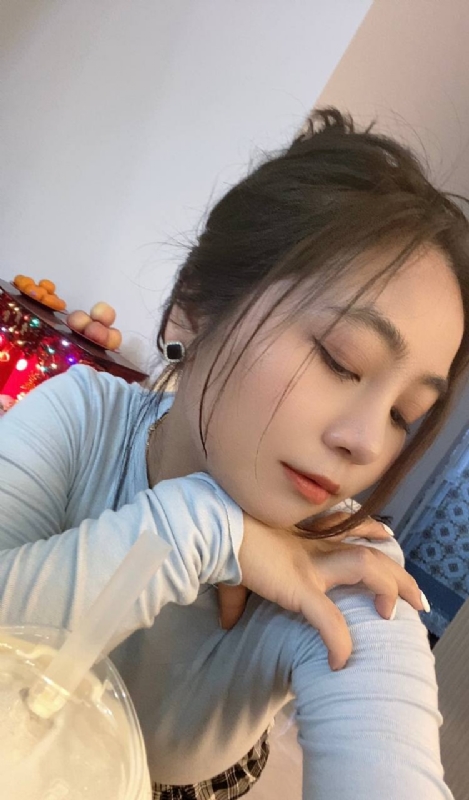 艳秋的第一张照片--松溪婚介网